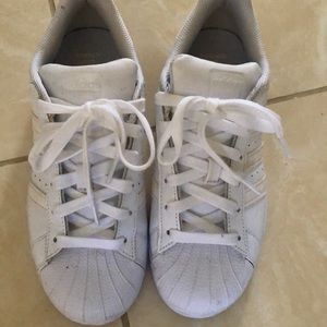 All white original shell top Adidas